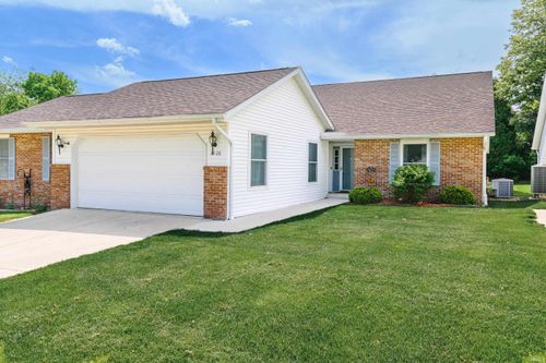 3926 S Emilie Ct, Bloomington, IN, 47401-9412 | Card Image