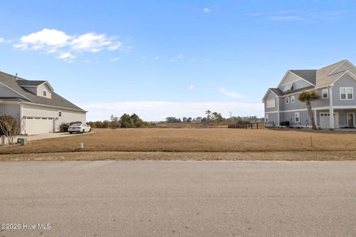 506 Lanyard Dr, Newport, NC, 28570-5217 | Card Image