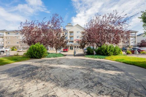 207-11230 104 Ave, Grande Prairie, AB, T8V0P3 | Card Image