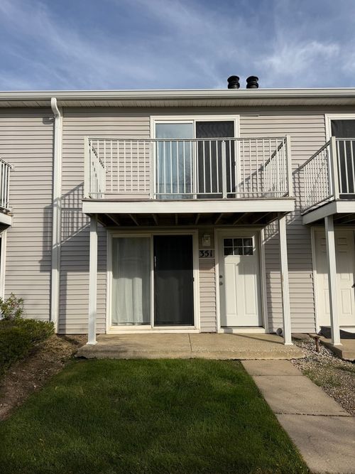 351-351 Meadow Green Ln, Round Lake Beach, IL, 60073-1326 | Card Image