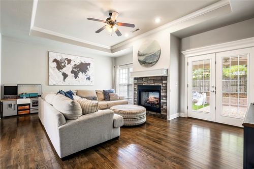 27 S Happy Hollow Rd, Fayetteville, AR, 72701-4508 | Card Image