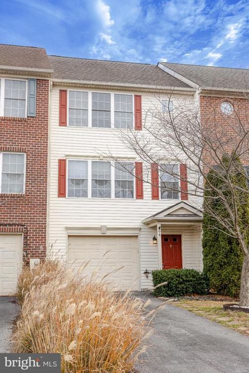 94 Teague Ln, MARTINSBURG, WV, 25404-6513 | Card Image