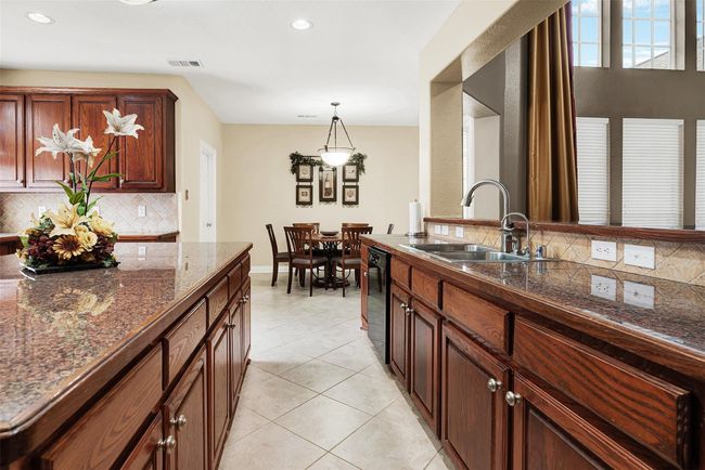 Miles of counter space and tons of cabinets | Image 18