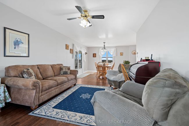 2492 County Rd 41, House other with 3 bedrooms, 2 bathrooms and 6 parking in Roblin ON | Image 8