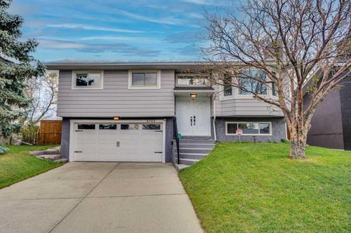 5702 Brenner Cres Nw, Calgary, AB, T2L1Z4 | Card Image