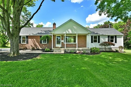 1070 Calla Rd E, Poland, OH, 44514-3203 | Card Image
