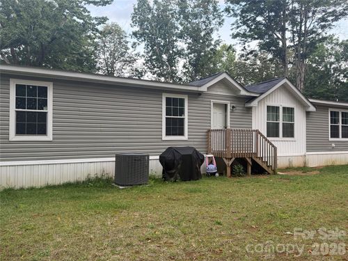 818 Poison Cove Rd, Clyde, NC, 28721-8202 | Card Image
