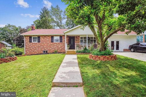 702 Midway Dr, FREDERICK, MD, 21701-6234 | Card Image