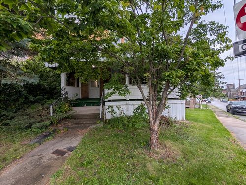 612 Morrell Ave, Connellsville, PA, 15425-3037 | Card Image