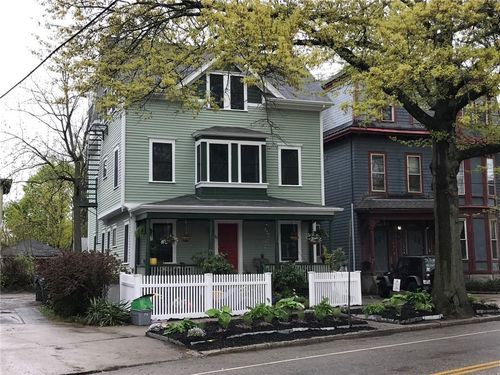 10 Parade St, Providence, RI, 02909-1754 | Card Image