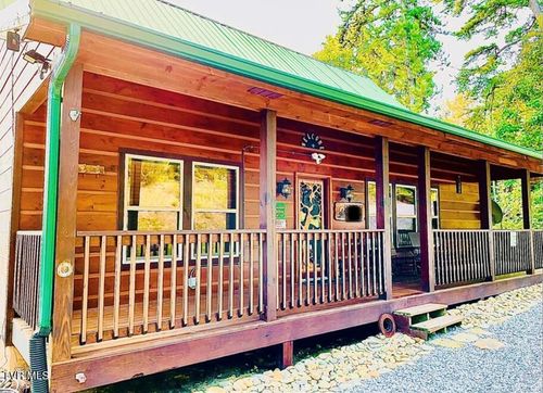 3508 Mountain Glenn Way, Sevierville, TN, 37862-6606 | Card Image