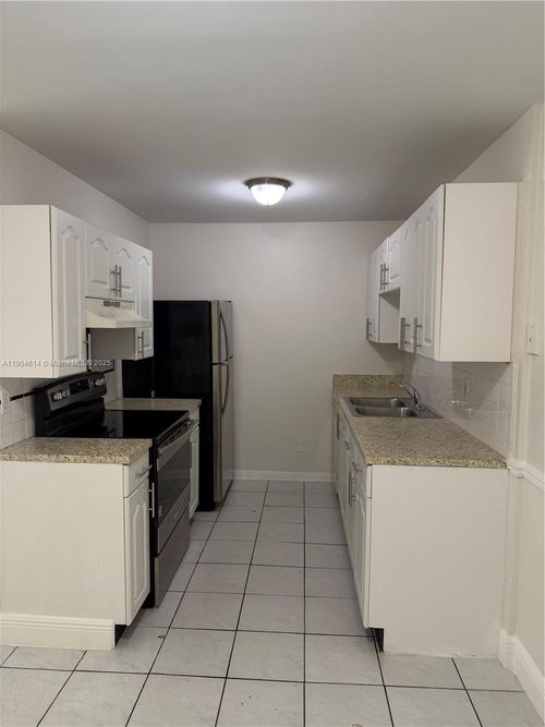 apt-118-10370 Sw 220th St, Cutler Bay, FL, 33190-1126 | Card Image
