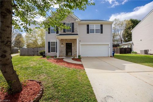 6064 Parkside Cir, Winston-Salem, NC, 27107-3679 | Card Image