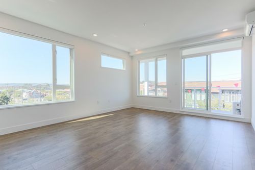 411-17783 56a Avenue, Surrey, BC, V3S1G4 | Card Image