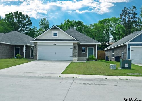 200 Blue Bird Ln, Mineola, TX, 75773-1061 | Card Image
