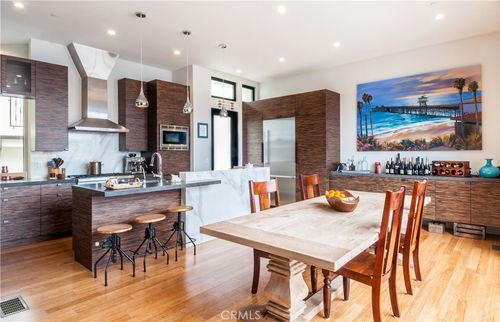1103 Cypress Ave, Hermosa Beach, CA, 90254-3807 | Card Image