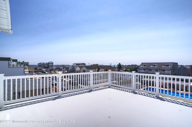 46 Dupont Ave, House other with 5 bedrooms, 4 bathrooms and null parking in Seaside Heights NJ | Image 37