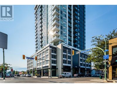 909 - 1588 Ellis St, Condo with 2 bedrooms, 3 bathrooms and 2 parking in Kelowna BC | Image 2