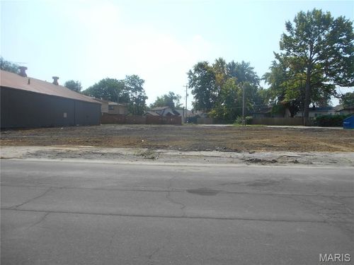2538 Washington Ave, Granite City, IL, 62040-4809 | Card Image