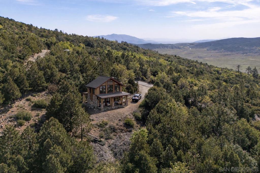 Land in Julian 2