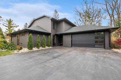 624 E Circle Ridge Place, STURGEON BAY, WI, 54235 | Card Image