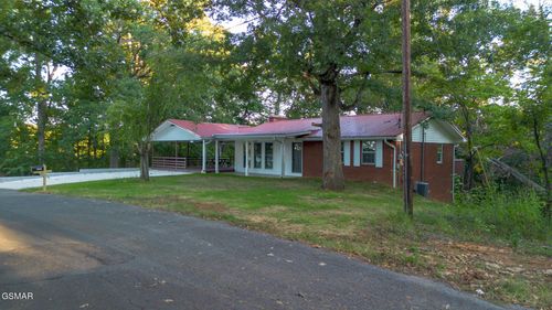 1072 Sunset Circle, Newport, TN, 37821 | Card Image
