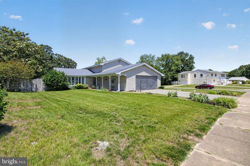 2413 Pinefield Rd, WALDORF, MD, 20601-3242 | Card Image