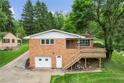 545 Manifold Rd, Washington, PA, 15301-9756 | Card Image
