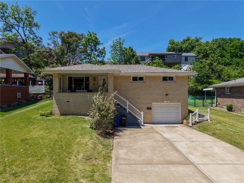 4628 Bowes Ave, West Mifflin, PA, 15122-1902 | Card Image