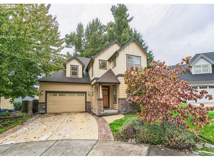 River Point Cir, Portland, OR 97211