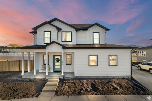 585 W 20 N, Hyrum, UT, 84319-6712 | Card Image