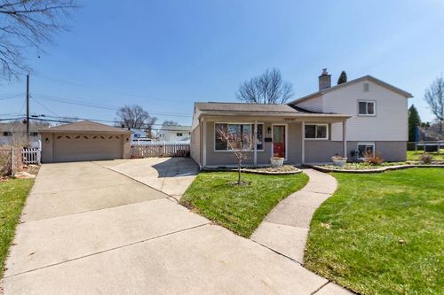33112 Lynx St, Westland, MI, 48185-9442 | Card Image