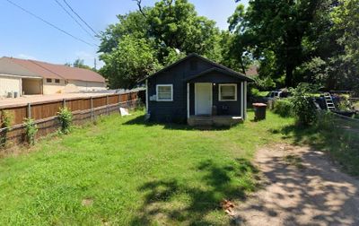 1539 Maple Avenue, House other with 2 bedrooms, 1 bathrooms and null parking in Paris TX | Image 1