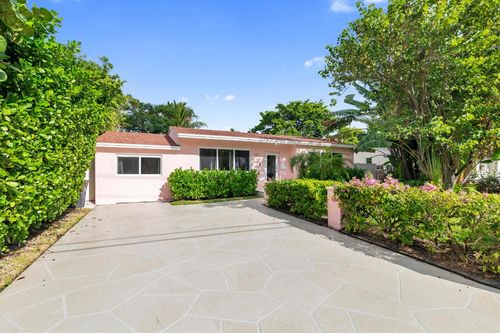 353 Gregory Rd, West Palm Beach, FL, 33405-4926 | Card Image