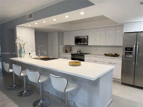 5409-950 Egret Cir, Delray Beach, FL, 33444-7652 | Card Image