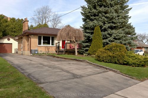 517 Beachwood Ave, London, ON, N6J3K2 | Card Image