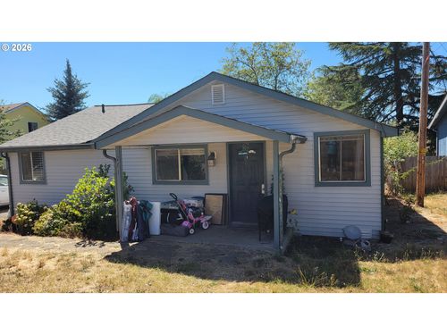 261 Se Darrell Ave, Winston, OR, 97496-8502 | Card Image