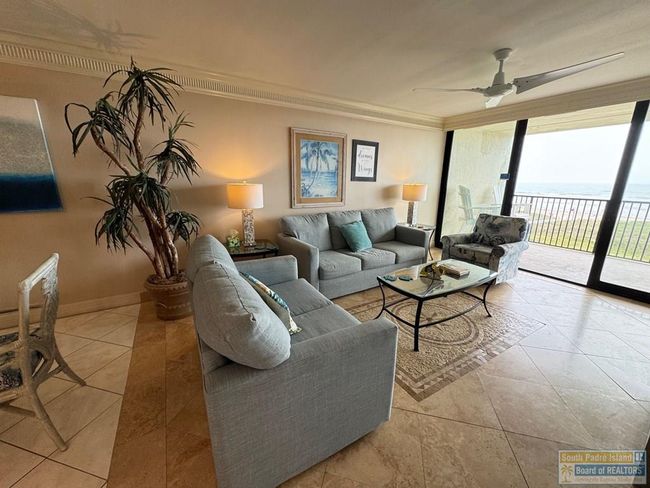 APT-402 - 3000 Gulf Blvd, Condo with 2 bedrooms, 2 bathrooms and null parking in South Padre Island TX | Image 7