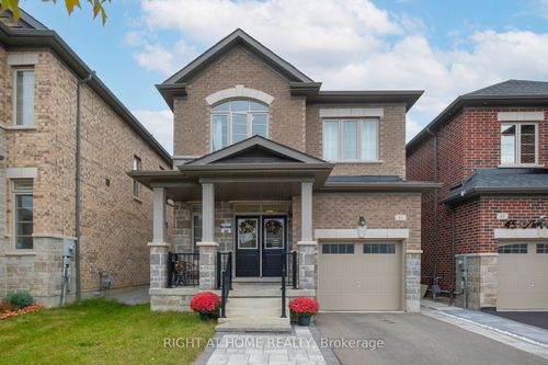 43 Vickery St, Whitby, ON, L1P0L2 | Card Image