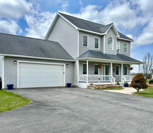 283 Rt 22b, Peru, NY, 12972 | Card Image