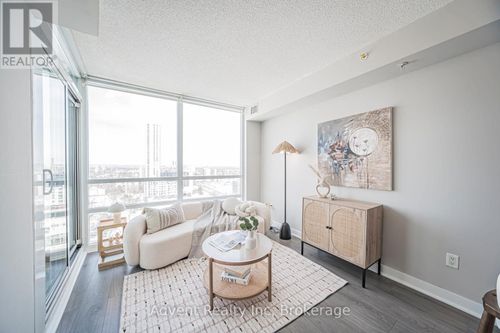 1706-5740 Yonge Street, Toronto (Newtonbrook West), ON, M2M0B1 | Card Image