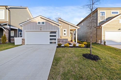 2104 Mackinac Bnd, Gallatin, TN, 37066-8093 | Card Image