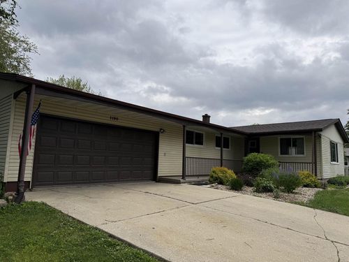 1190 Perry Dr, Platteville, WI, 53818-1522 | Card Image
