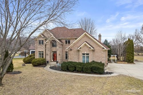 39W796 Dairyherd Ln, St. Charles, IL, 60175-6925 | Card Image