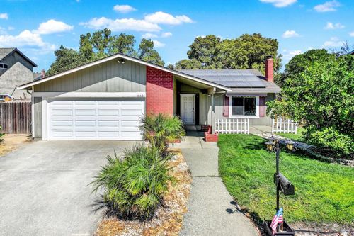 640 Berkshire Drive, Dixon, CA, 95620 | Card Image