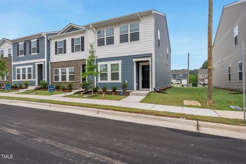 2058 Glen Crossing Dr, Durham, NC, 27704-4820 | Card Image