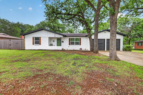 6508 Callahan Ct, Fort Worth, TX, 76112-5110 | Card Image