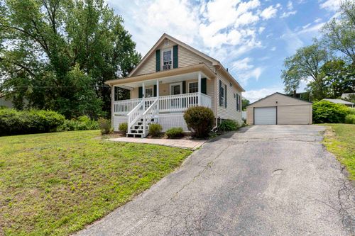 48 Dawson Ave, Manchester, NH, 03104-5707 | Card Image
