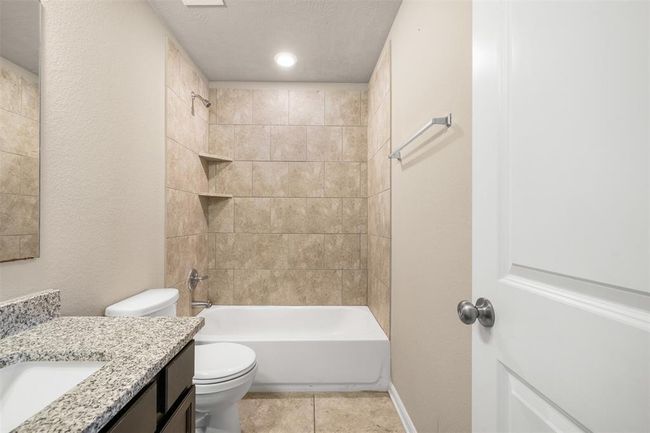 2099 Positano Loop, House other with 3 bedrooms, 2 bathrooms and 2 parking in Bryan TX | Image 21