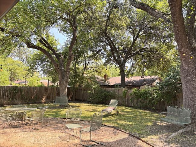9215 Hunters Trce E, House other with 4 bedrooms, 2 bathrooms and null parking in Austin TX | Image 22